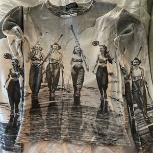 Mountain Valet vintage skiers